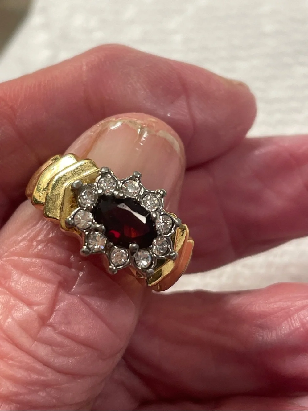 Elegant Gold and Red Stone Ring with Rhinestones Size 8.5